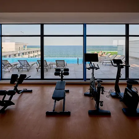 Viva In Infinity - Parking Appartement Mamaia