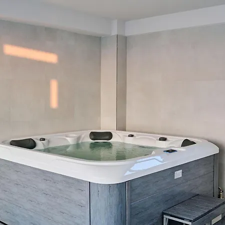 Viva In Infinity - Parking