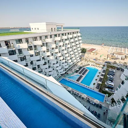 Viva In Infinity - Parking Appartement Mamaia