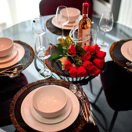 Viva In Infinity - Parking Mamaia